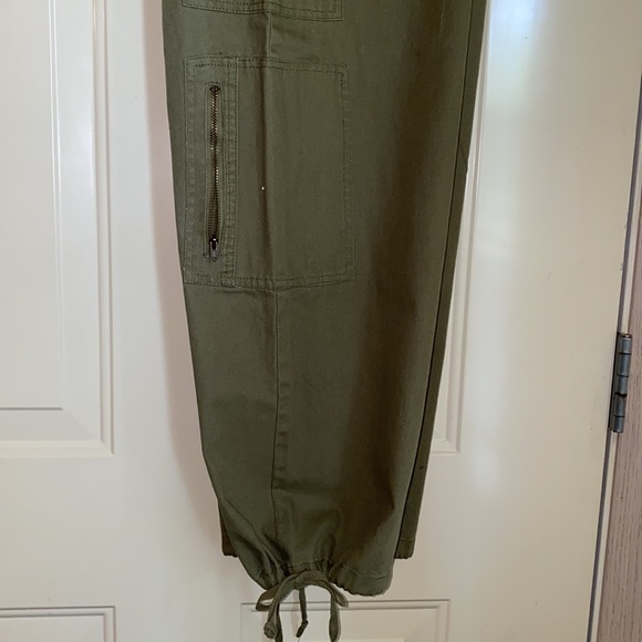 Forever 21 Cargo Pants - Picture 6 of 6